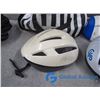 Image 6 : Sports bags and Helmets