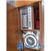 Image 3 : **Vintage Cabinet Radio/Turntable