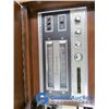 Image 4 : **Vintage Cabinet Radio/Turntable