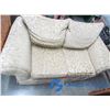 Image 1 : **Vintage Love Seat