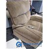 Image 3 : **Power Lift/Recline Chair w/Massage & Heat - Working