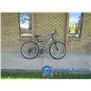 Image 2 : Black 27.5" Men's CCM Mountain Bike
