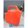 Image 4 : Tool Organizer an Jerry Can