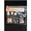 Image 1 : TSA compliant travel container kit