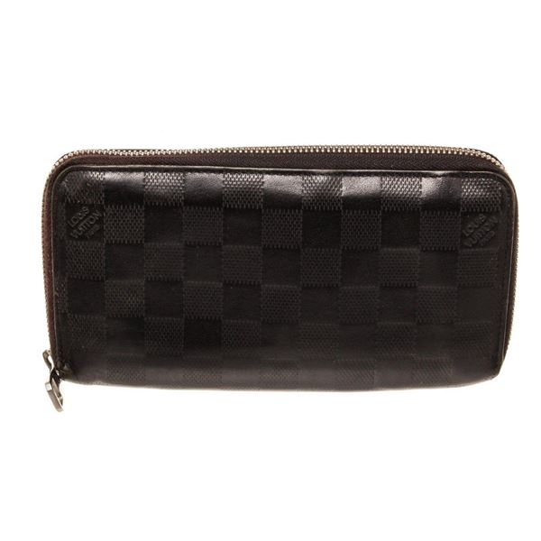 Louis Vuitton Black Leather Zippy Wallet