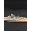 Image 2 : The USS IOWA BB-61 Big Battle Ship Plastic Model 1:535 Scale