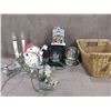 Image 1 : Lot of Misc. - Christmas Decorations With Basket