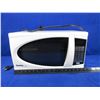 Image 1 : Danby Designer Microwave Oven Model DMW799W