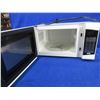 Image 2 : Danby Designer Microwave Oven Model DMW799W