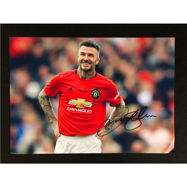 DAVID BECKHAM SIGNED 8X10 PHOTO (RA COA)