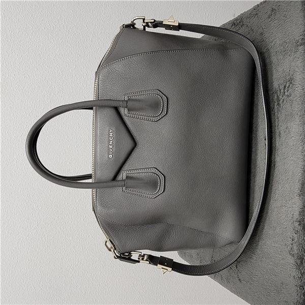 Givenchy Antigone Medium Leather Satchel in Pearl Grey