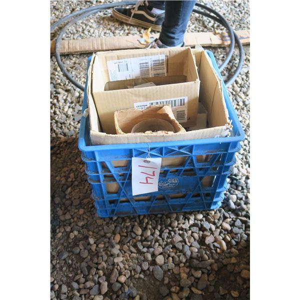 Nuts/ Washers/ Fittings / etc