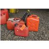 Image 2 : (3) gas Cans-5L (2)-10L