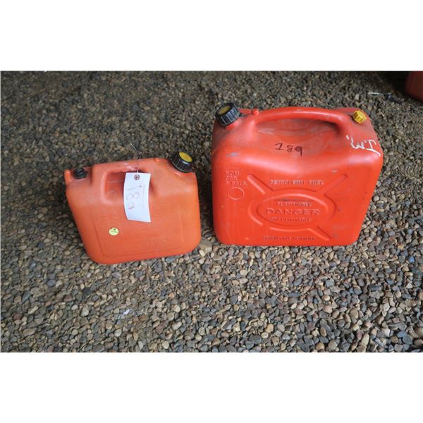 (2) gas Cans 20L + 8L