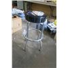 Image 4 : Ford Shop Stool