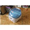 Image 2 : Vicks Dehumidifier