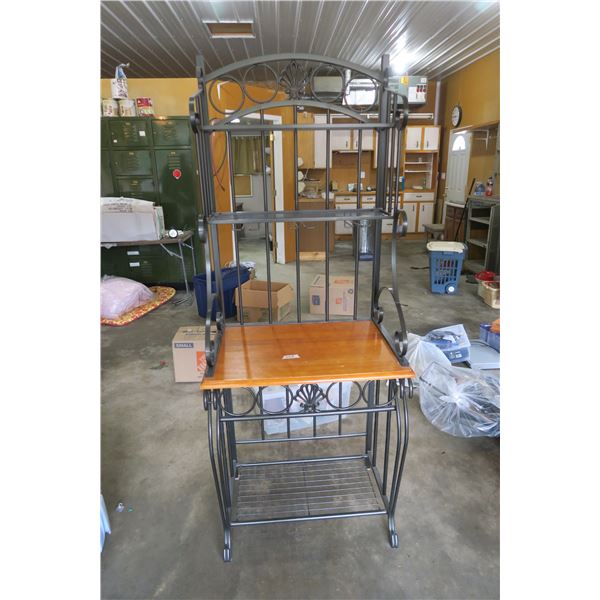 19" Deep, 28" Wide, 72" Tall Wind Stand Iron