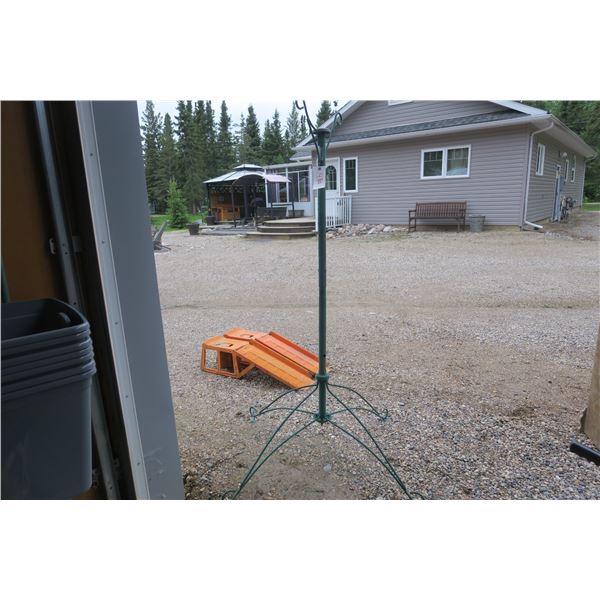 Garden Stand W/ Hooks