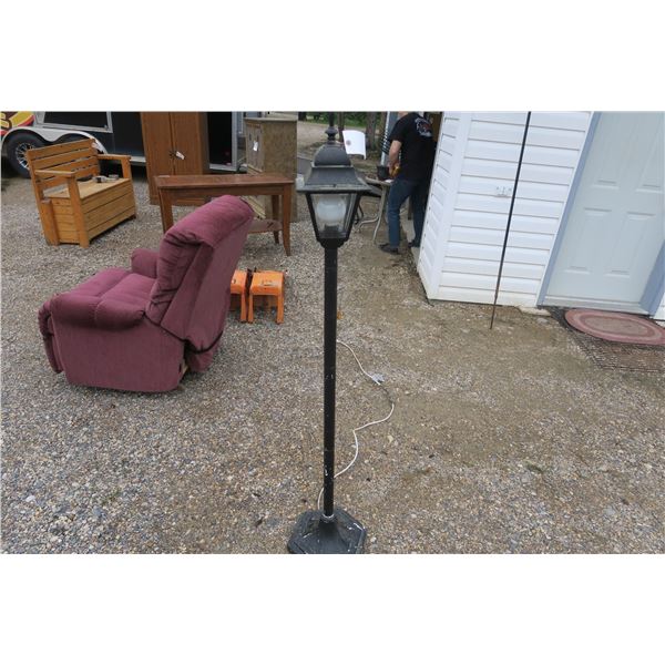 Garden Light/ Lamp 62" Tall