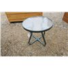 Image 1 : Patio Table 18" Tall x 20" Diameter