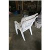 Image 3 : 2 White Patio Chairs