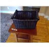 Image 3 : Coffee/End Table w/Basket 20x20x22"