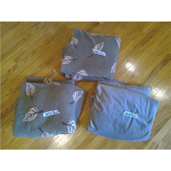 3 Blankets