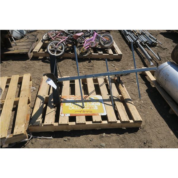 Metal Rack & Tin Sign "Synthetic Rope Centre"