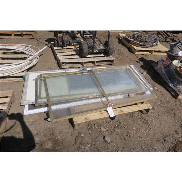 Mobile Home/RV Doors - White 26 1/2 x 70", Clear 30x54"