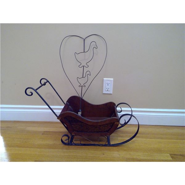 Sleigh Decoration and Vintage Bubble Rod (Duck Design)