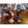 Image 2 : Stained Glass Desk Lamps and Vases