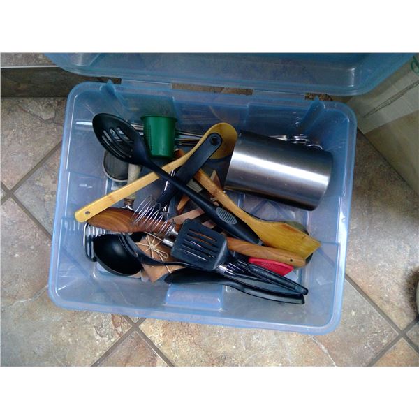 Lot of Misc. Kitchen Utilities