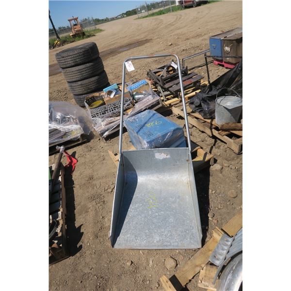 Metal Snow Scoop/Shovel