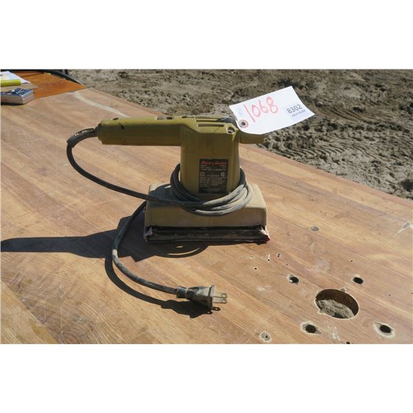 Black & Decker Sander