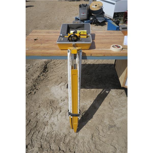 Berger Instruments Level & Transit Level w/ Tripod