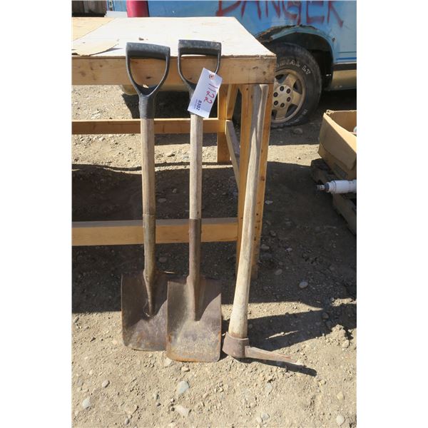 2 Shovels & 1 Pickaxe