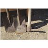 Image 2 : 2 Shovels & 1 Pickaxe