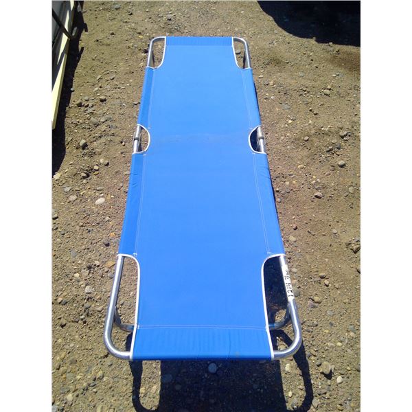 Blue Folding Tanning Bed