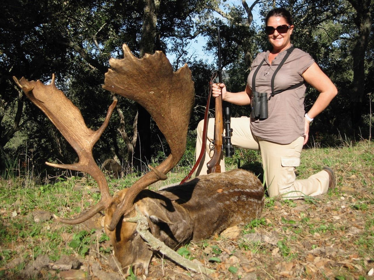 GREAT EUROPEAN HUNTS 4Day 1x1 Guided European Fallow Deer Hunt in Spain