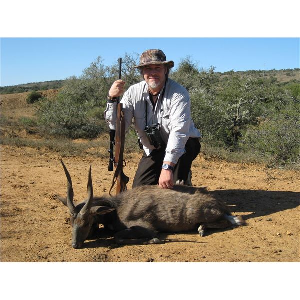 EASTCAPE AND KAROO SAFARIS: 4-Day Hunt for One Hunter for Trophy Caracal and Bushbuck in South Afric