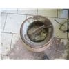 Image 2 : ANTIQUE MILK CAN W/LID