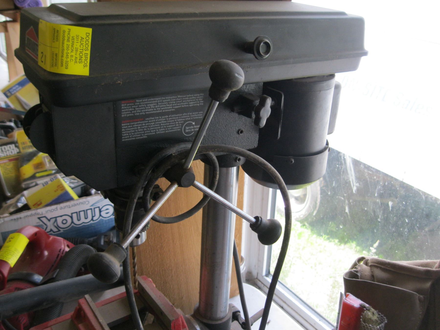 JOBMATE DRILL PRESS W/VICE