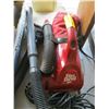 Image 2 : DIRT DEVIL HAND HELD VACUUM