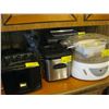 Image 1 : LOT OF MISC. - DEEP FRYER, TOASTER, GEORGE FOREMAN GRILL, ETC.