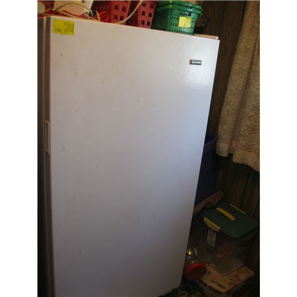 WESTINGHOUSE SMALL UPRIGHT FREEZER - 27" (L) x 28" (W) x 55" (H)