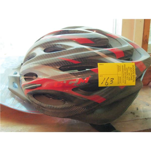 NEW CCM ADULT BIKE HELMET