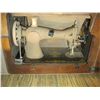 Image 2 : SINGER TREADLE SEWING MACHINE