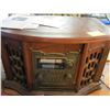 Image 1 : INNOVATIVES TECHNOLOGIES WOODEN MUSIC CENTER W/TURNTABLE & RECORDABLE CD PLAYER