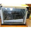 Image 2 : TOASTER & A SHOWTIME MINI ROTISSERIE OVEN