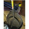 Image 1 : 2 - CAST FRY PANS